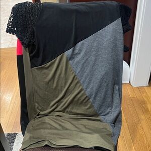 Top with olive green and black Lace Sleeves